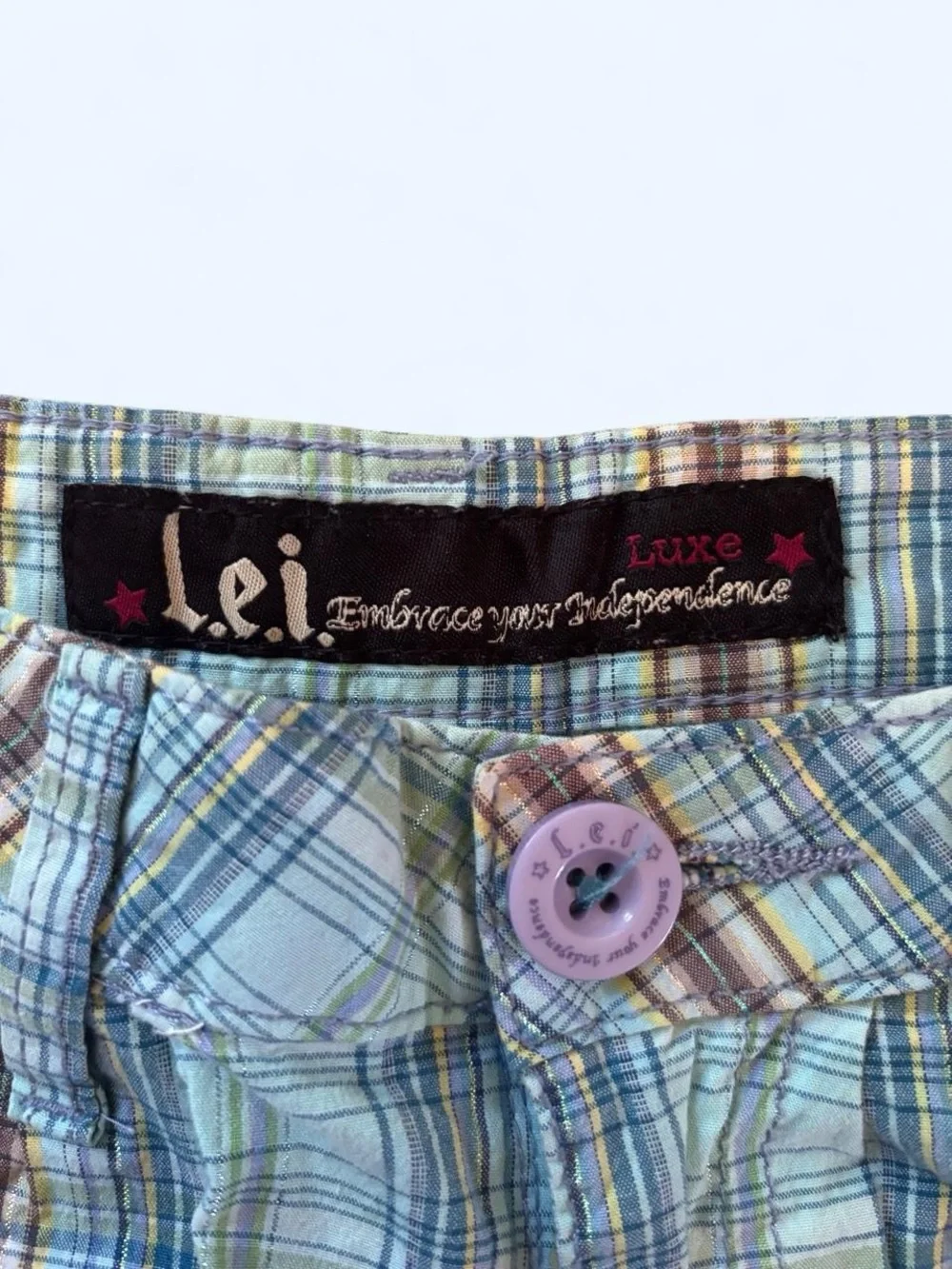 Vintage Y2K L.E.I. Luxe Plaid Shorts size 5